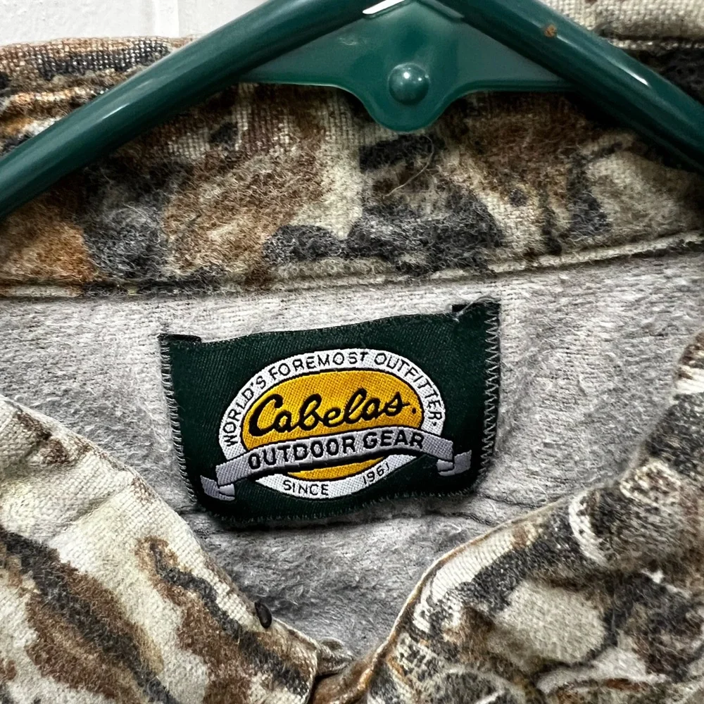 Men’s Medium Cabela’s Button Down Hunting Shirt - Picture 4 of 8